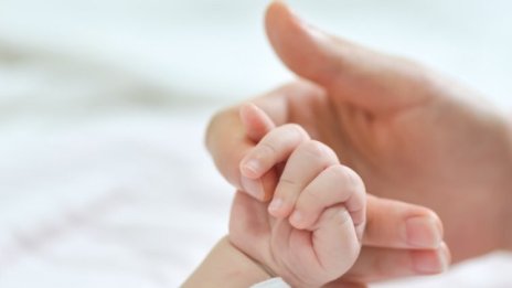Командироват акушерки от София за родилното отделение в Перник