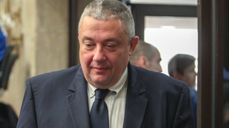 Илия Лазаров: С това, което се случва в Иран, никой вече не говори за Съвета за мир