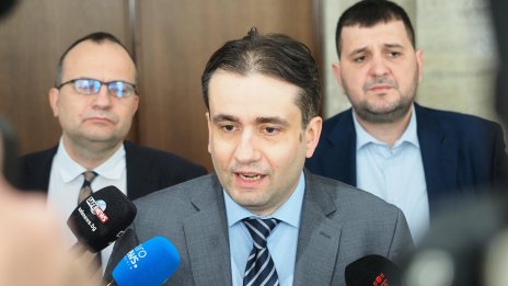 ДБ иска изслушване на полицаите заради твърденията за контрабанда