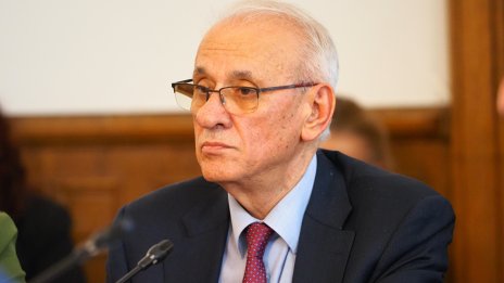 Силви Кирилов освободи шефа на РЗИ - Велико Търново заради мръсния въздух 