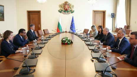 Румен Радев поиска възстановяване на концесионните плащания за летище София