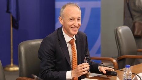 Вълчев: Специалностите “Медицински сестри” и “Акушерки” стават защитени