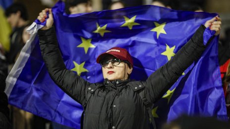 Забравете крайната десница: Младите искат "Съединени европейски щати"