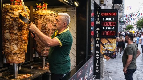 Серия от смъртни случаи всяха страх в Истанбул, вече не се ядат дюнери 