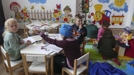 "Ние сме там, където сме нужни": Местните фирми, които остават на първа линия в Украйна