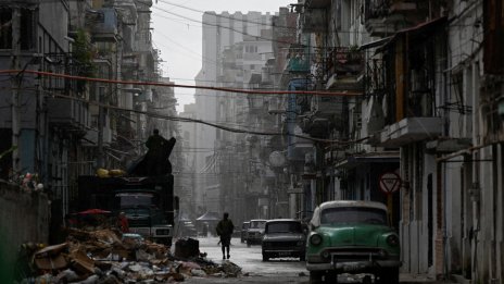 Куба под натиск, династията Кастро се завръща