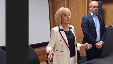  Мая Манолова подхвана топлинните счетоводители, издаде първите актове ВИДЕО