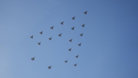 Какво правят шведските изтребители &bdquo;Грипен&ldquo; в Исландия?