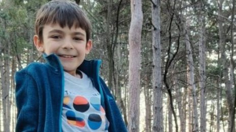 Да помогнем на 10-годишния Руми да победи тежка болест 