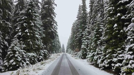 Сняг натрупа на Белмекен СНИМКИ