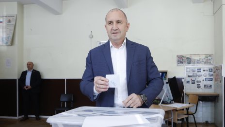 Румен Радев: Възможно е знаковите убийства да продължат, олигархията губи контрол