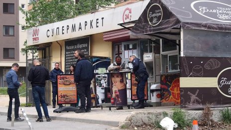 Свидетелски разказ: Жената, наръгала хора във Варна, искала "да дойдат журналистите"
