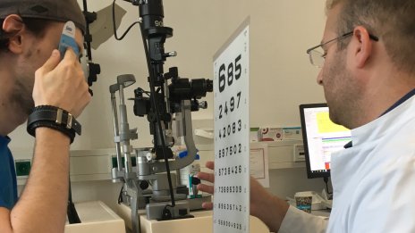 БЛС:  Оптометристи не могат и не следва да извършват самостоятелно клинични прегледи