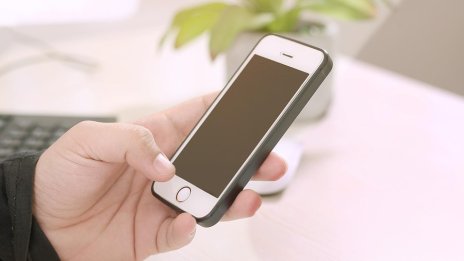 Арестуваха американец, снимал жени в съблекалните на Target