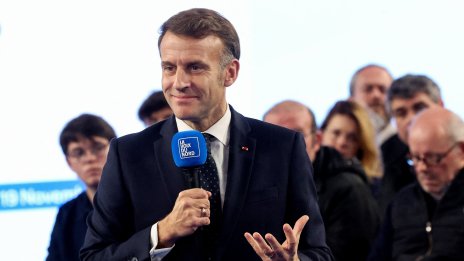 Макрон с призив Европа да възобнови диалога с Путин