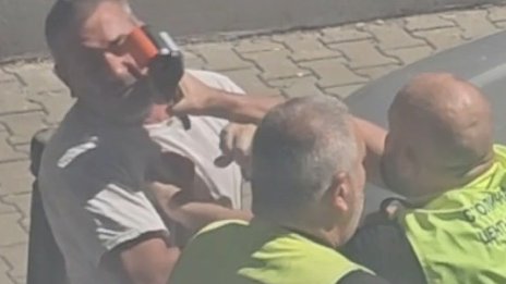 СДВР за боя заради скоба в София: Служителят на ЦГМ е започнал първи 
