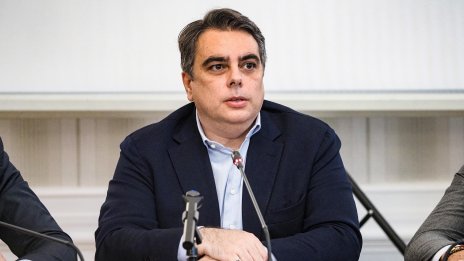 Асен Василев разкритикува Бюджет 2026 заради ръста на административните разходи