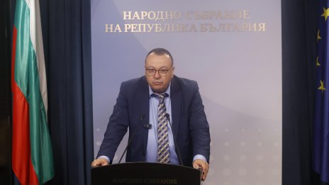 ДПС с разкрития за Демерджиев: Имотни сделки, укриване на данъци