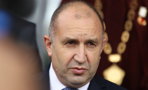 Набързо: Радев връчи мандата на ГЕРБ-СДС, Желязков го върна