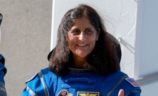 Суни Уилямс, която бе блокирана в Космоса 9 месеца, се пенсионира