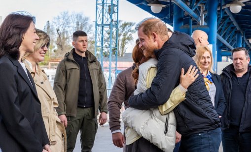 Принц Хари пристигна в Украйна на неочаквано посещение
