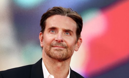 Брадли Купър ще режисира предисторията на "Бандата на Оушън"?