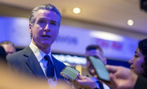 Съперникът на Тръмп, губернатор Гавин Нюсъм, за речта му в Давос: Скука 