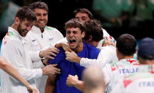 Италия без Синер спечели Купа Дейвис