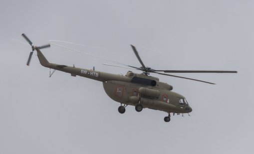 Петнадесет души загинаха при падането на военен хеликоптер в Перу