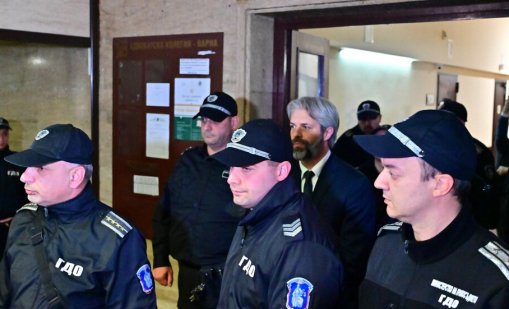 Нощна акция: За 4 часа събраха 240 000 лева за гаранцията на варненския кмет