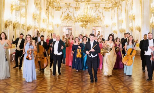 Дворецът Шьонбрун - една легенда, която дава живот на друга - "Виена Шьонбрун Оркестра"