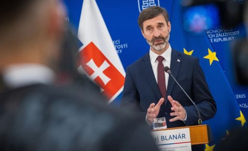 Словакия ще блокира нови санкции срещу Русия