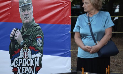 От велик герой до срам за страната: Сърбия се прощава с Ратко Младич