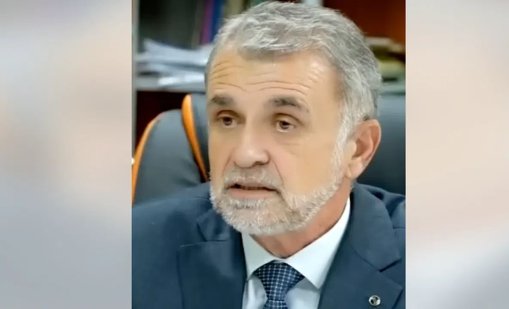 Мъж с качулка напдна и преби с прът адвокат Красимир Босев