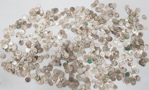 ГДБОП удари група за трафик на антики, арестувани са петима 