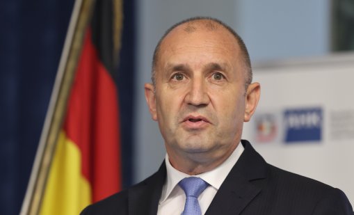 Радев най-накрая коментира положителните конвергентни доклади: Тревога за хората