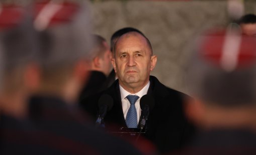 Радев: България трябва да има непрекъснато внимание към случващото се в РСМ 
