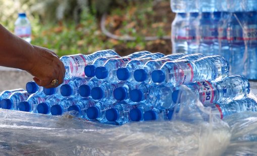 Заради жегите: Раздават безплатна вода в София 