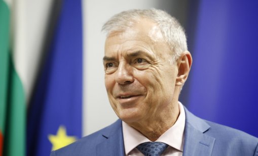 Министър Игнатов напомни: Изкуственият интелект е само инструмент