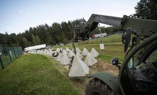 Армията на Литва инсталира  „драконови зъби" по границата с Беларус и Русия