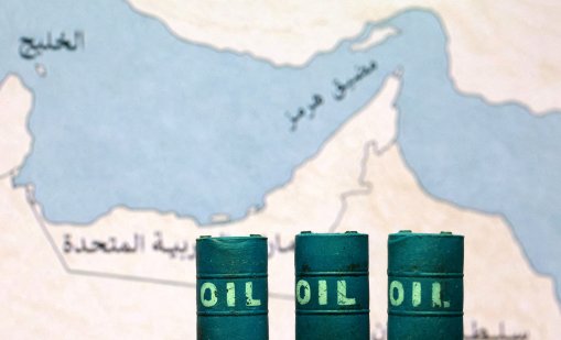 Иран минира Ормузкия проток и въвежда крипто такси за корабите