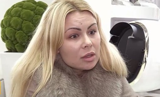 Дим да я няма: Собственичката на козметичния център с порно клиповете се покри