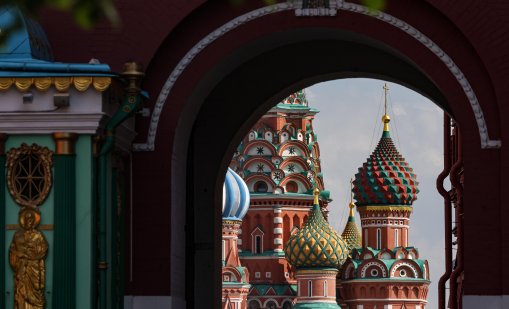 Шпионски скандал в НАТО: Любовница на офицер беше заподозряна във връзки с Кремъл