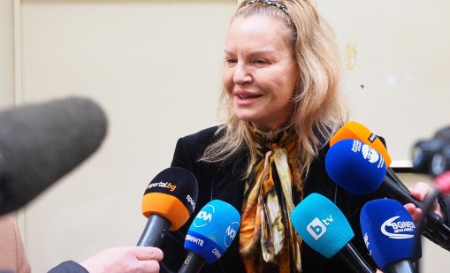 Стефка Костадинова с отговор на обвиненията: Никога не съм злоупотребявала