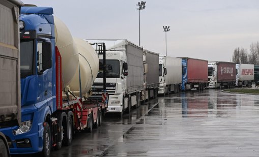 Глобяват в Сърбия, ако тирове и камиони не плащат пътни такси чрез ТАG устройство