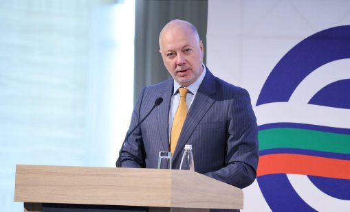 Желязков: Създаде се информационна каша за самлета на Урсула