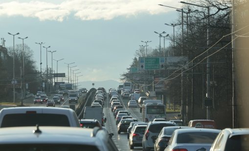 АПИ с информация за голямото пътуване: 1,7 млн. коли ще излязат на пътя