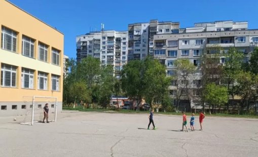 В 62 училища в страната никой не иска да става директор