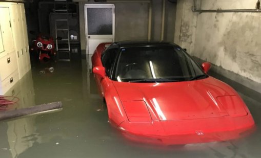 Продадоха "удавена" Honda NSX от първо поколение за над 44 хил. евро 