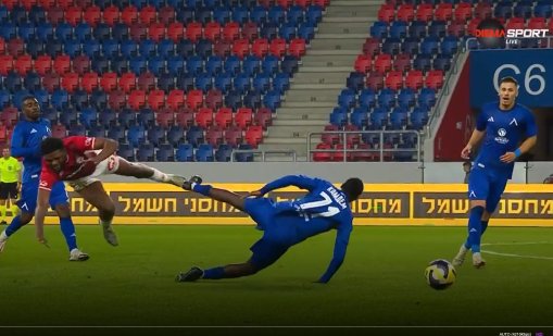 Левски отстрани Апоел с 3:1 в драматичен двубой